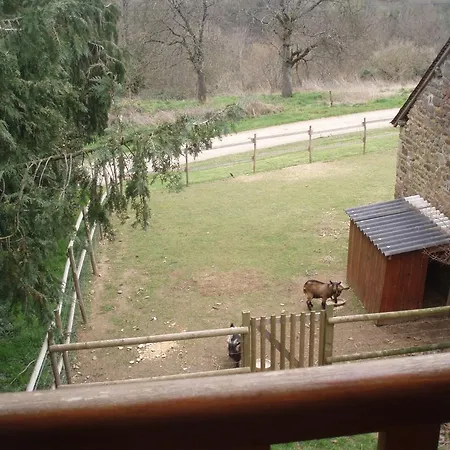 Bed & Breakfast D'hotes De Froulay 3*